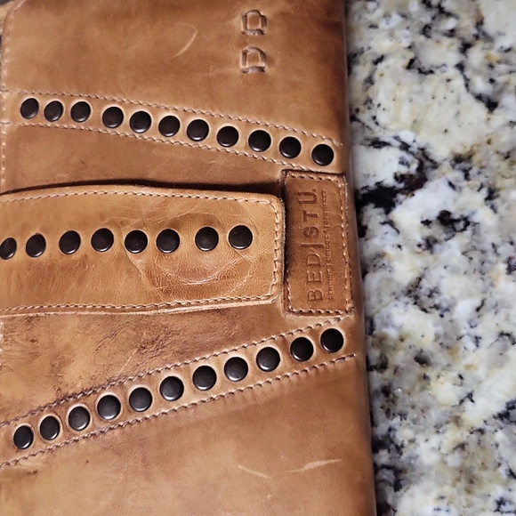 Bed Stu Flee Wallet Crossbody - Picture 5 of 12